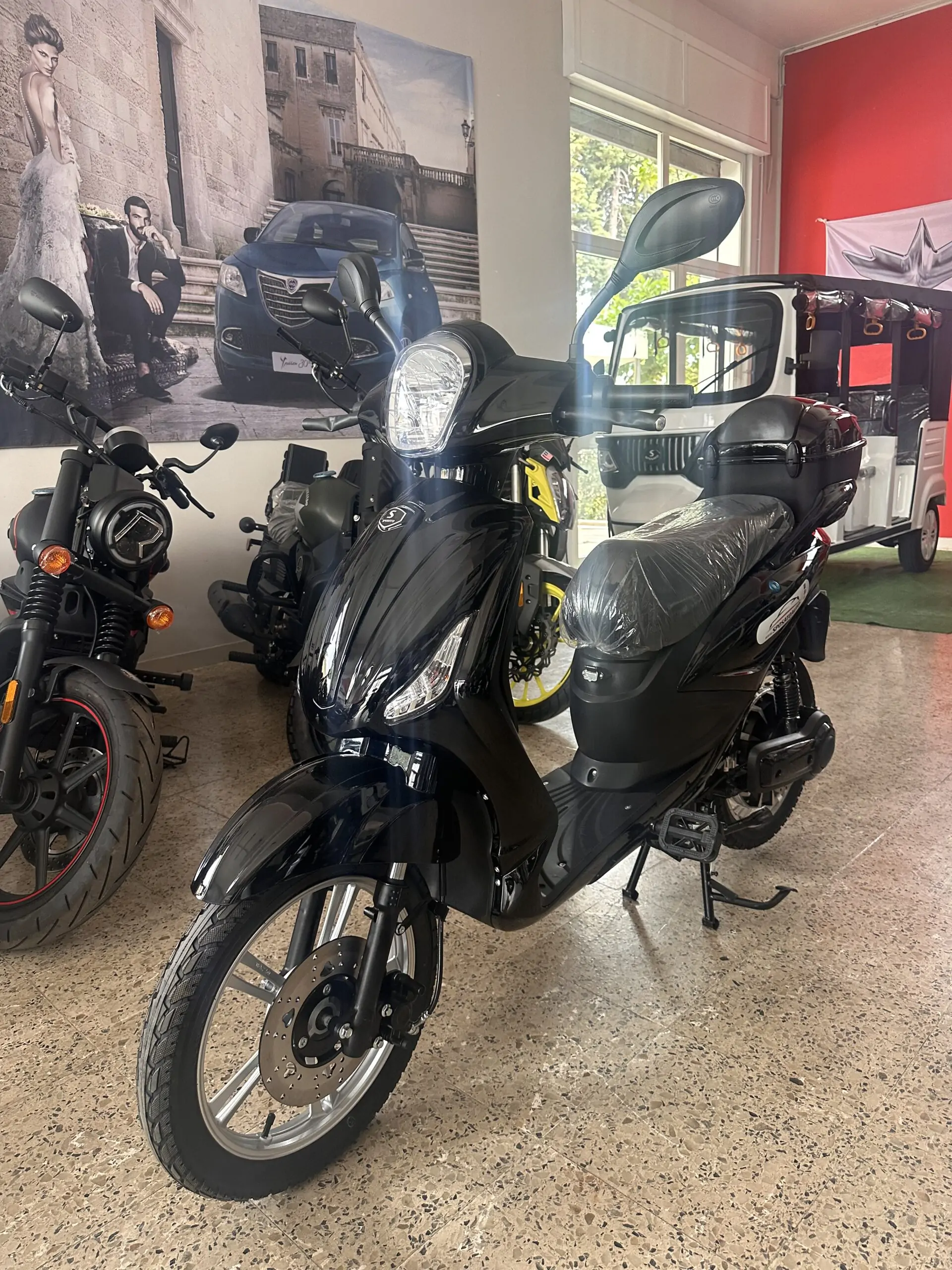 SCOOTER VELOCIPEDE A PEDALATA ASSISTITA NJT-007