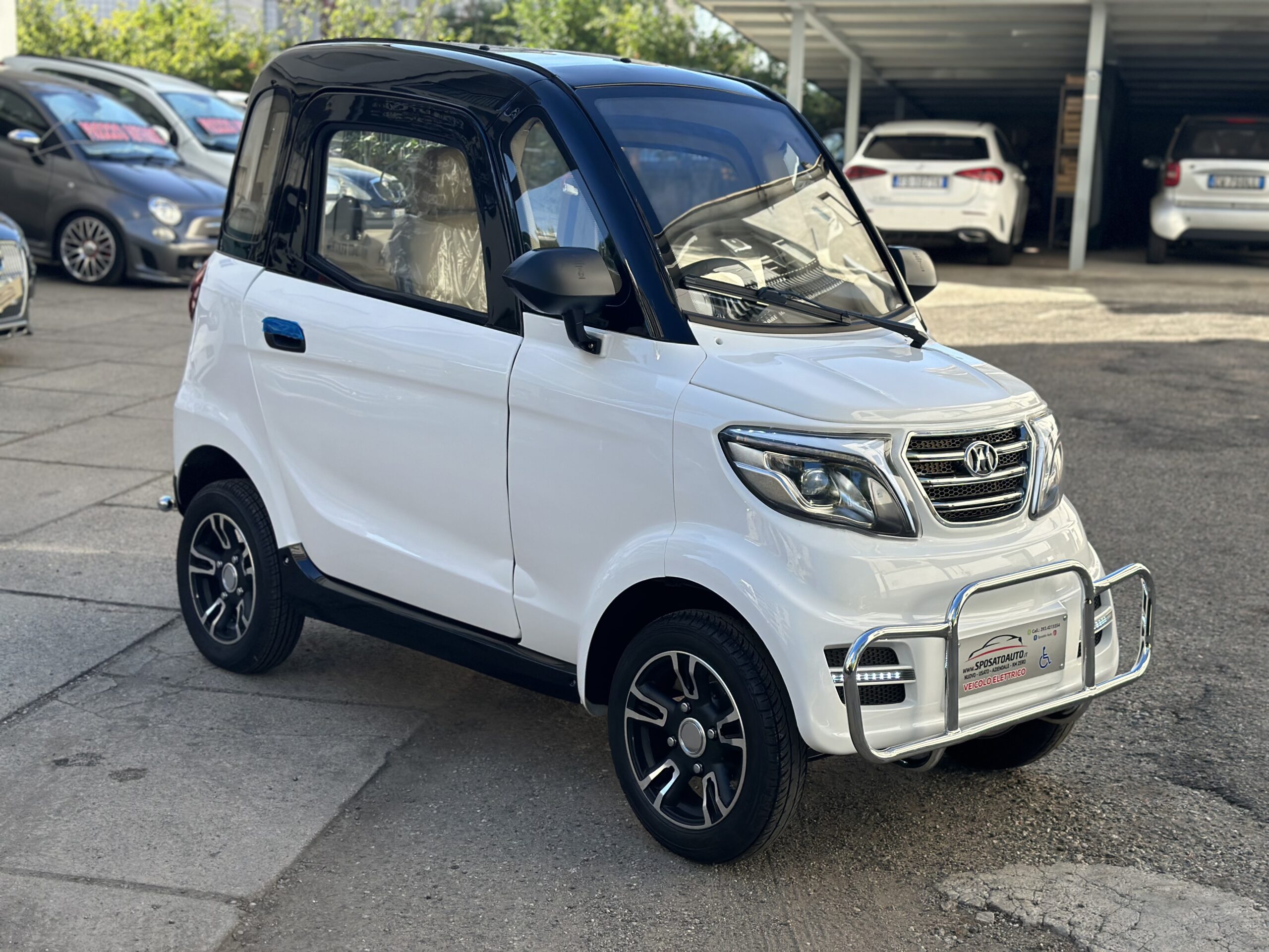 CABINATO PER DISABILI MOD. MOB 30 VOLANTE BIANCO - immagine 3