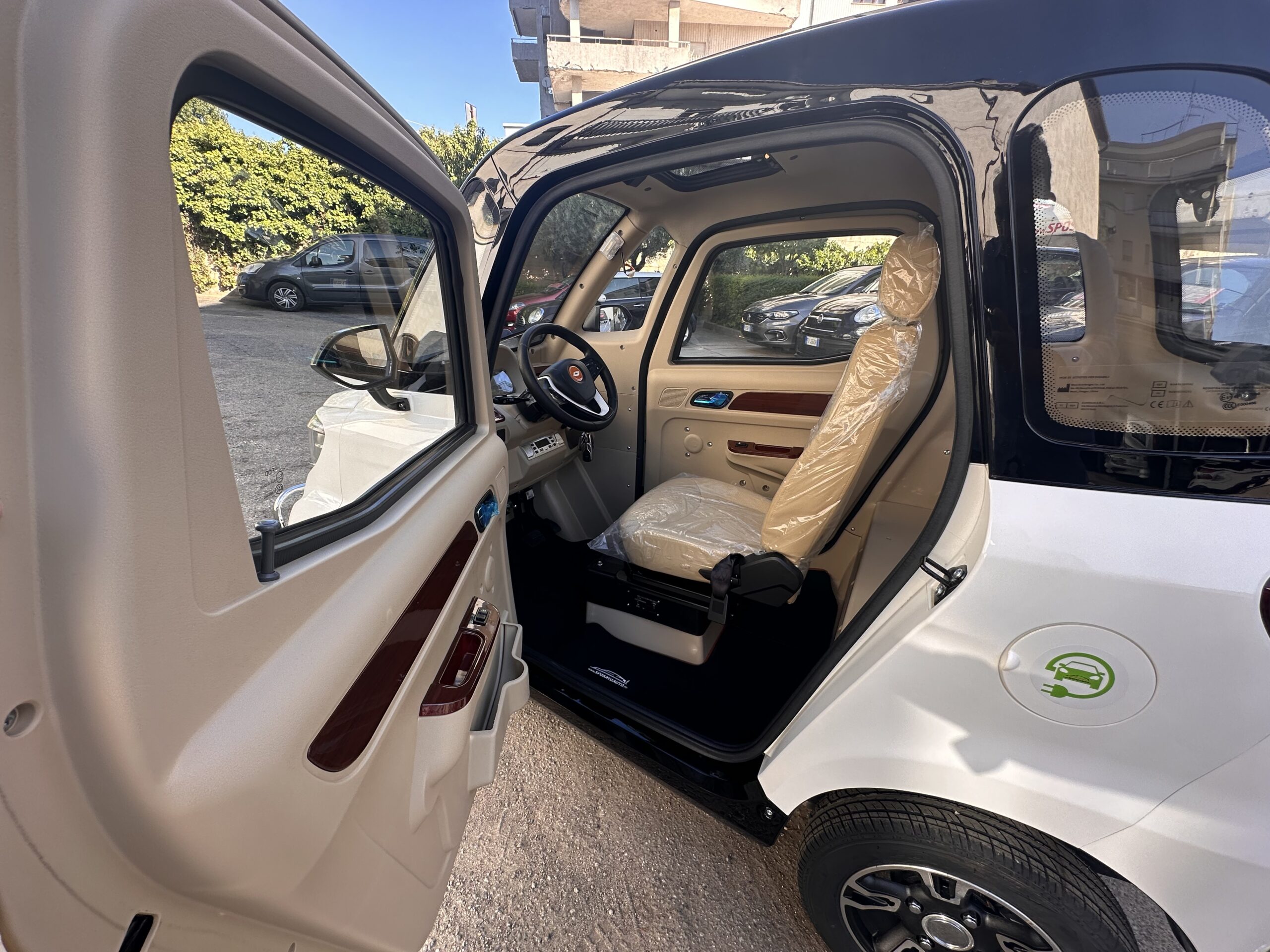 CABINATO PER DISABILI MOD. MOB 30 VOLANTE BIANCO - immagine 8