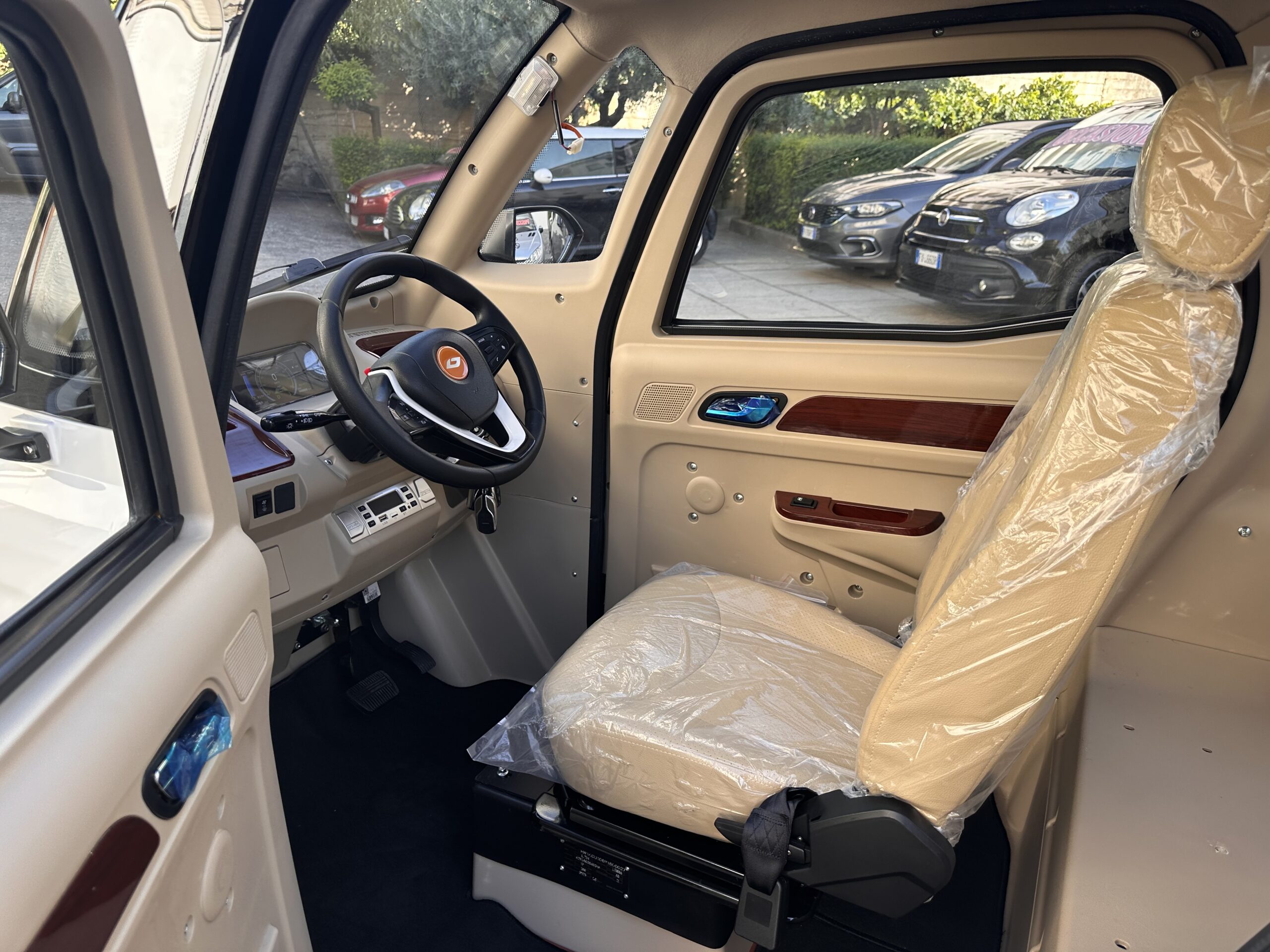 CABINATO PER DISABILI MOD. MOB 30 VOLANTE BIANCO - immagine 9